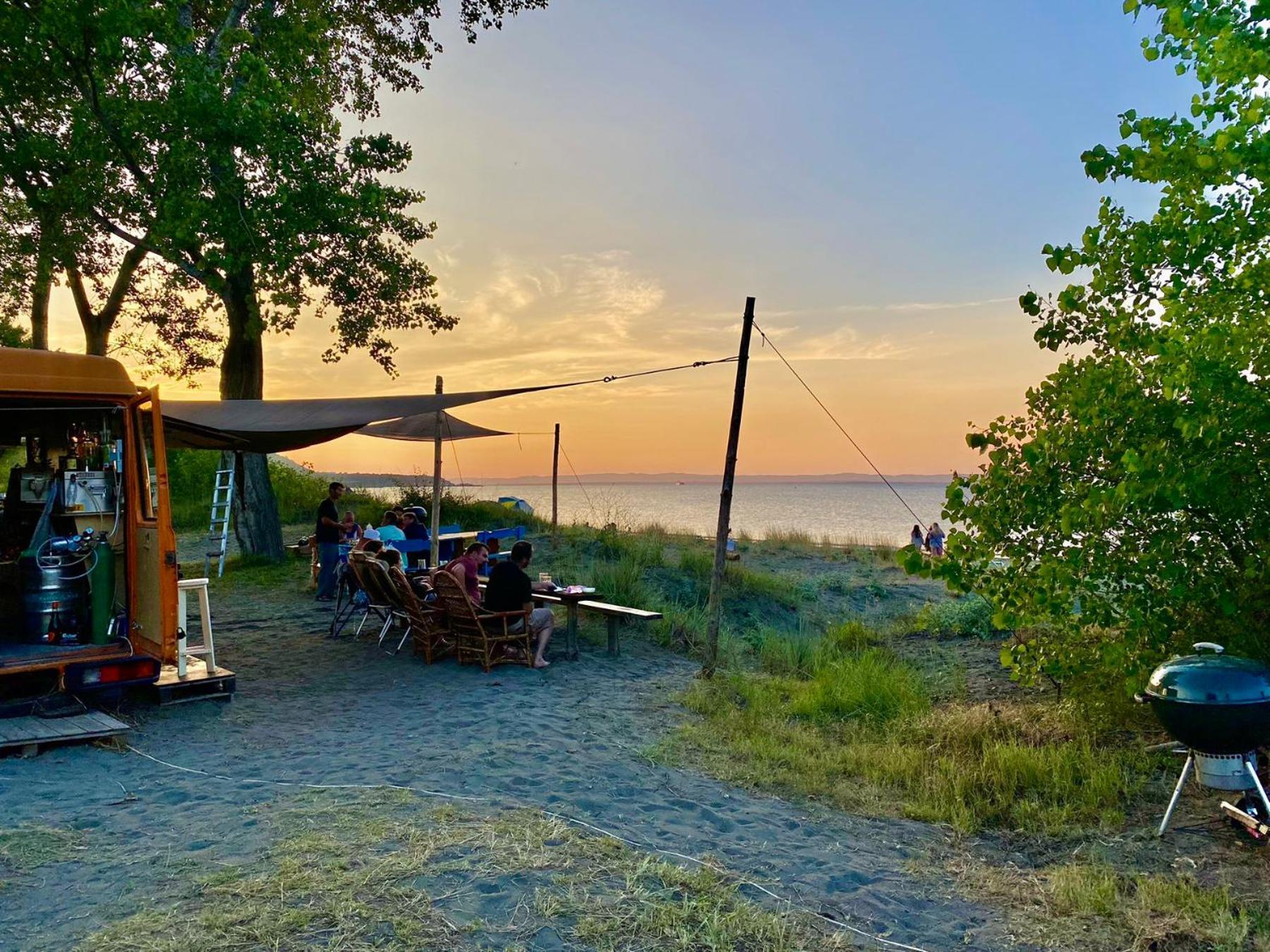 Beachfront Caravans Černomorec Exteriér fotografie
