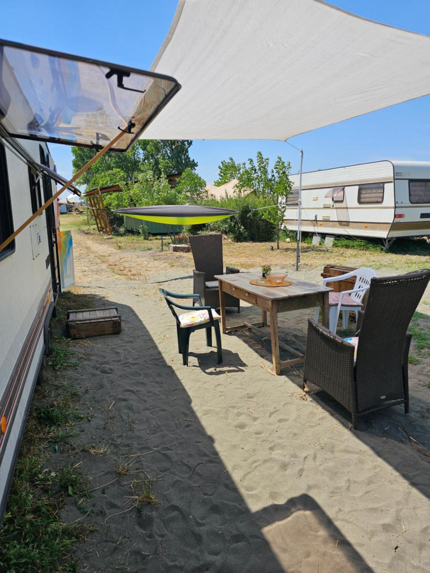 Beachfront Caravans Černomorec Exteriér fotografie